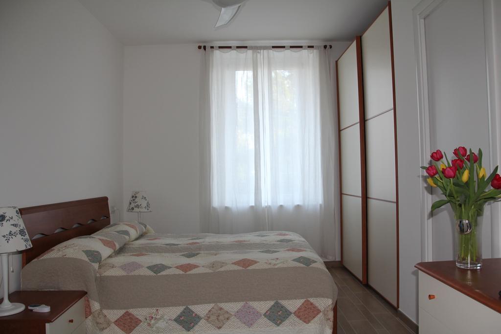 La Ciliegia Bianca Bed & Breakfast Белджирате Стая снимка