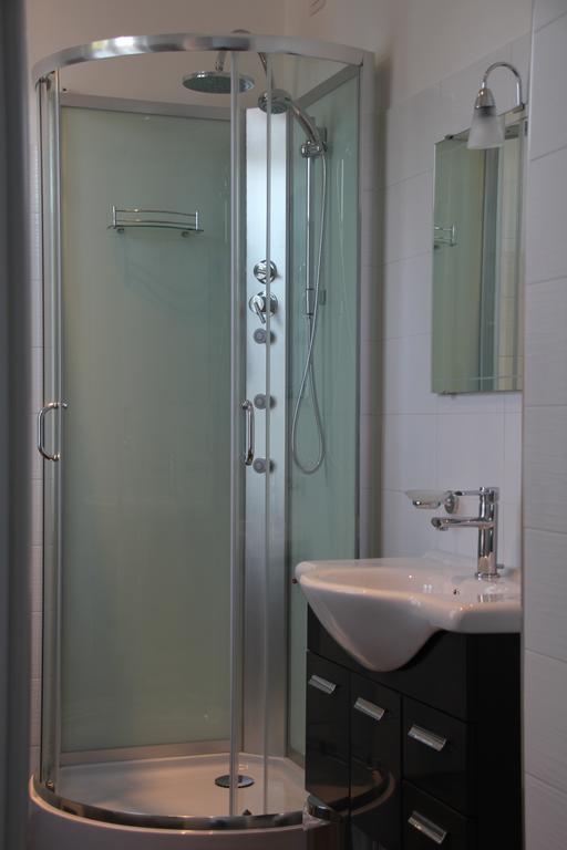 La Ciliegia Bianca Bed & Breakfast Белджирате Стая снимка